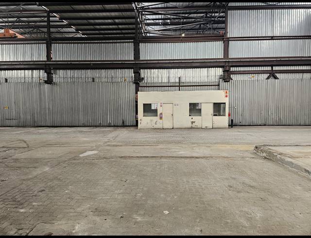 3,300M² WAREHOUSE TO LET IN ALRODE
